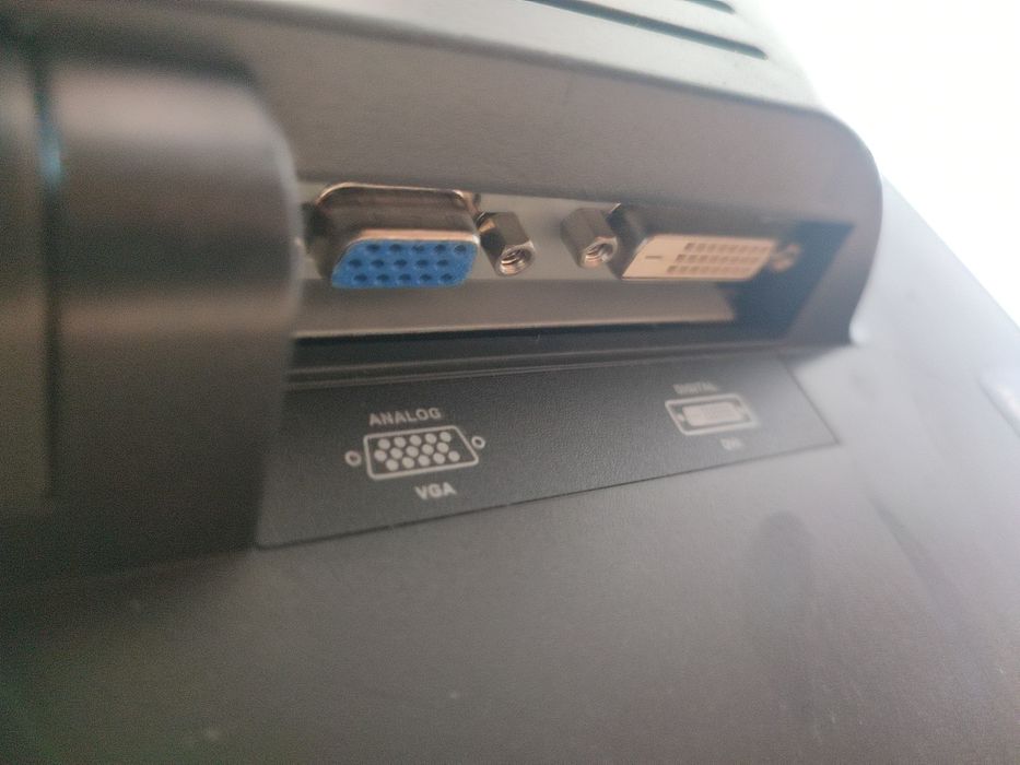 Monitor Gateway 900G 19 calowy