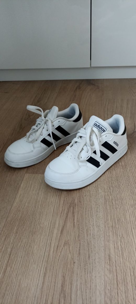 Ténis Adidas Breaknet