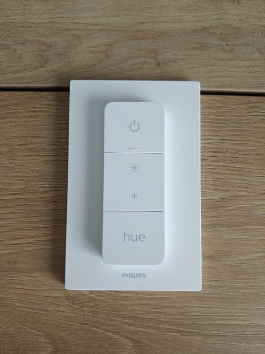 Sprzedam Nowy zestaw żarówek Hue white ambiance 8.1W matter