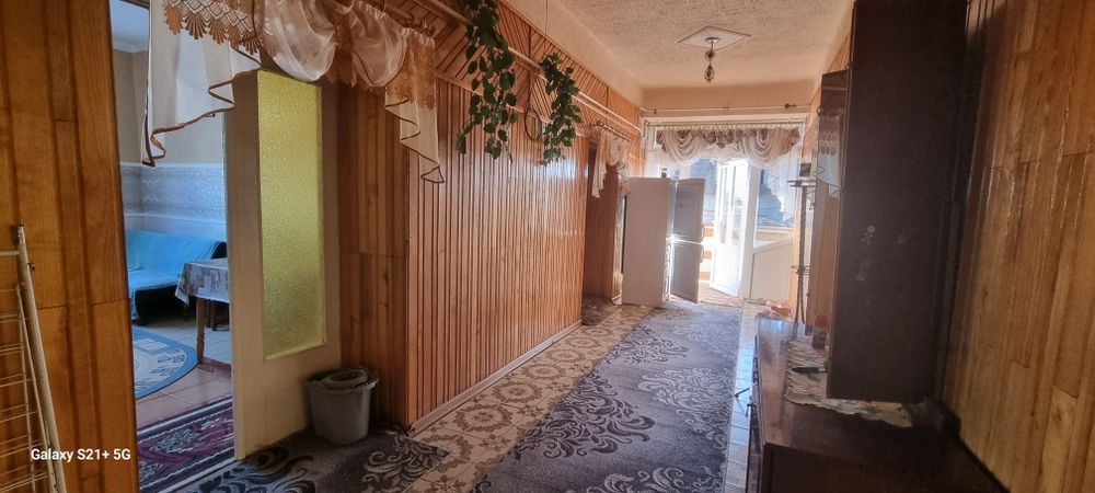 Будинок в Закарпатті, будинок в селі