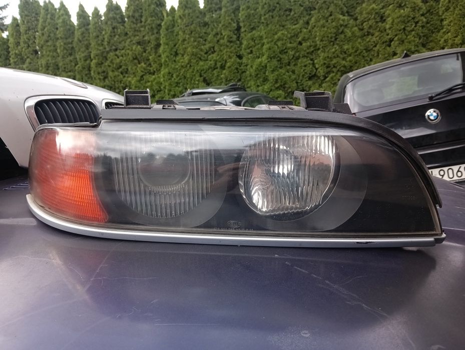 BMW E39 lampa prawa prawy przód SPRAWNA REGULACJA Xenon xenonowa