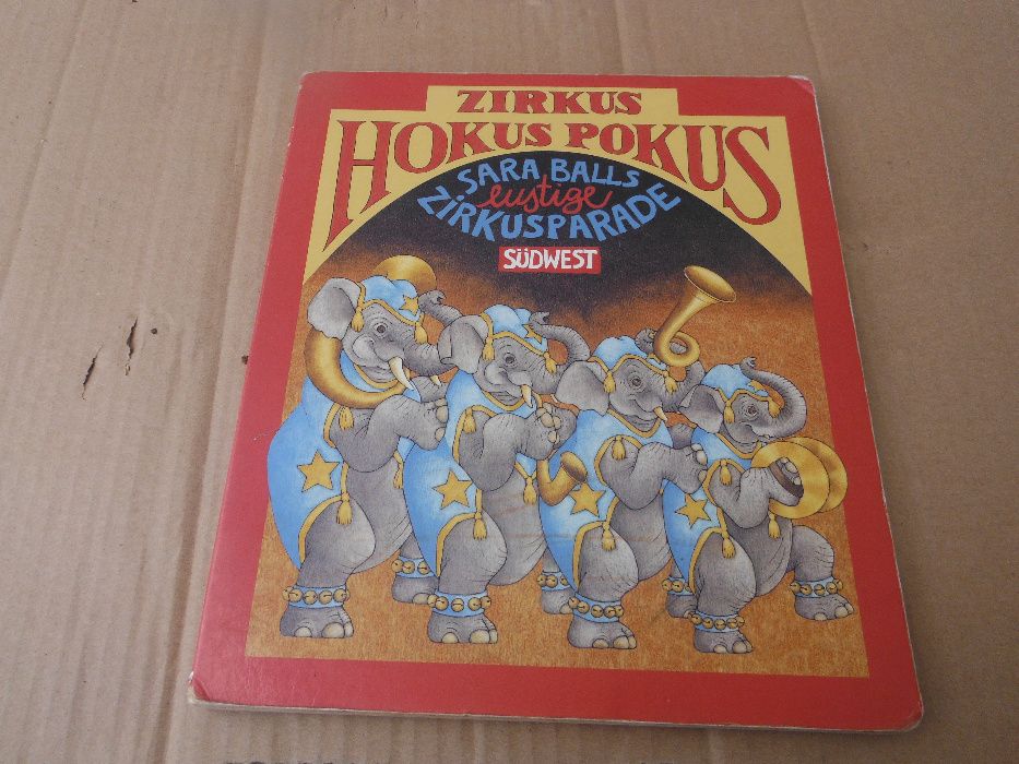 Vários livros com mais de 50 anos