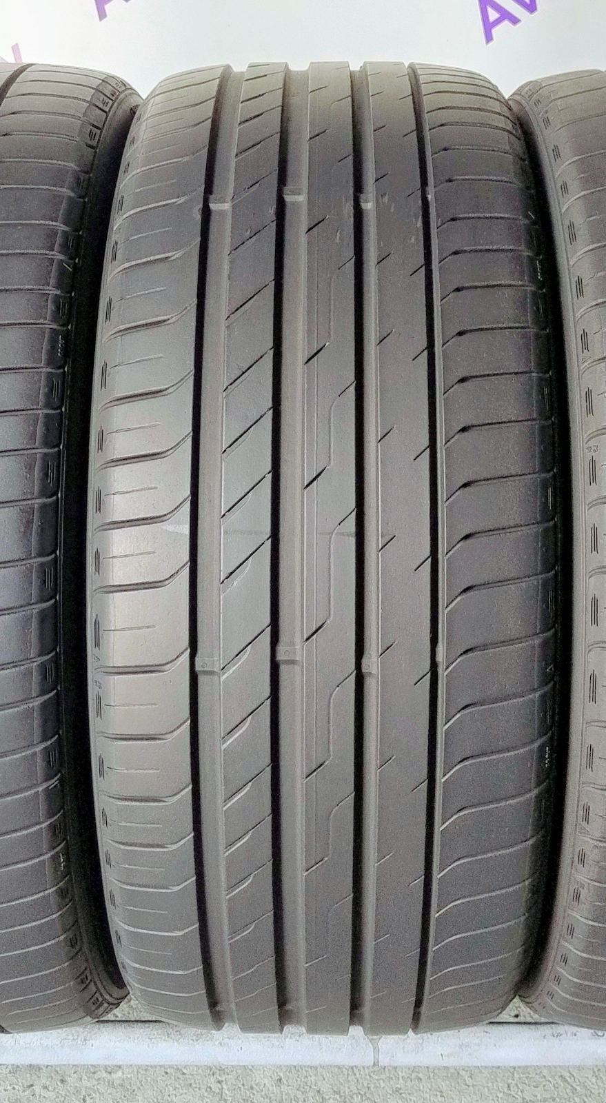 Шини літні R19 235/40 Nexen NFera Sport SU2