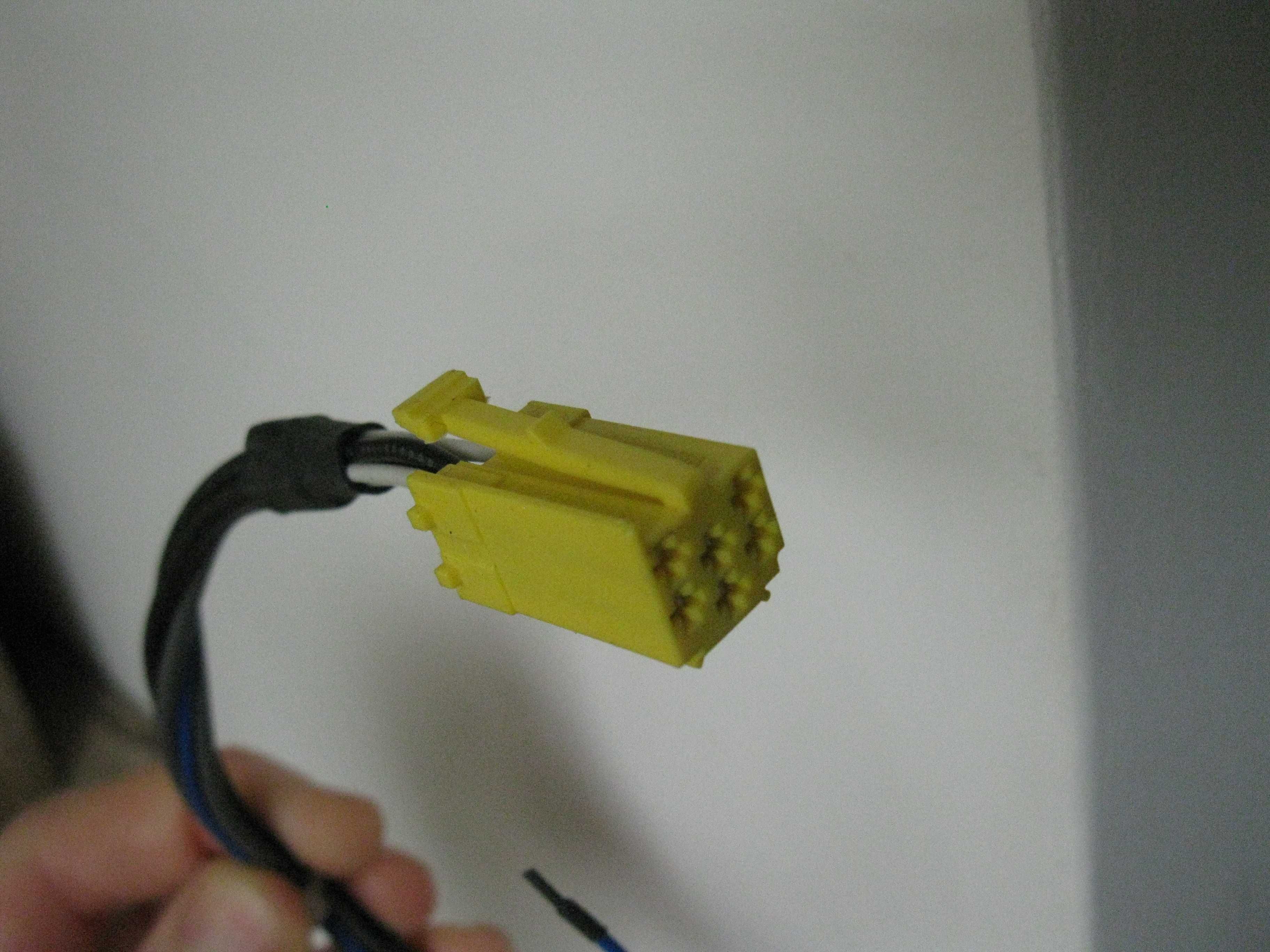 Переходник кабель Mini ISO  RCA line out