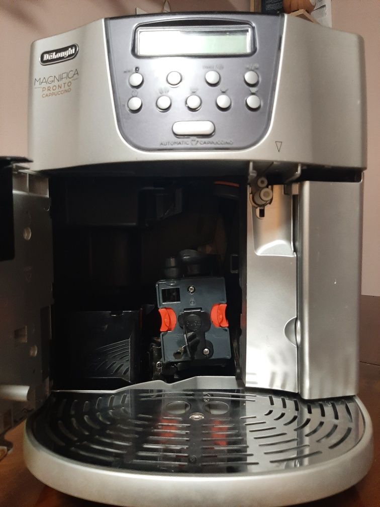 Ekspres do kawy De Longhi- Magnifica Cappuccino