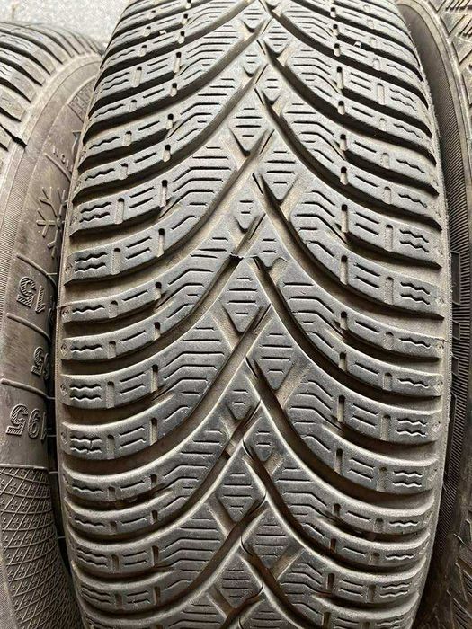 Opony zimowe wraz z kołpakami  15"