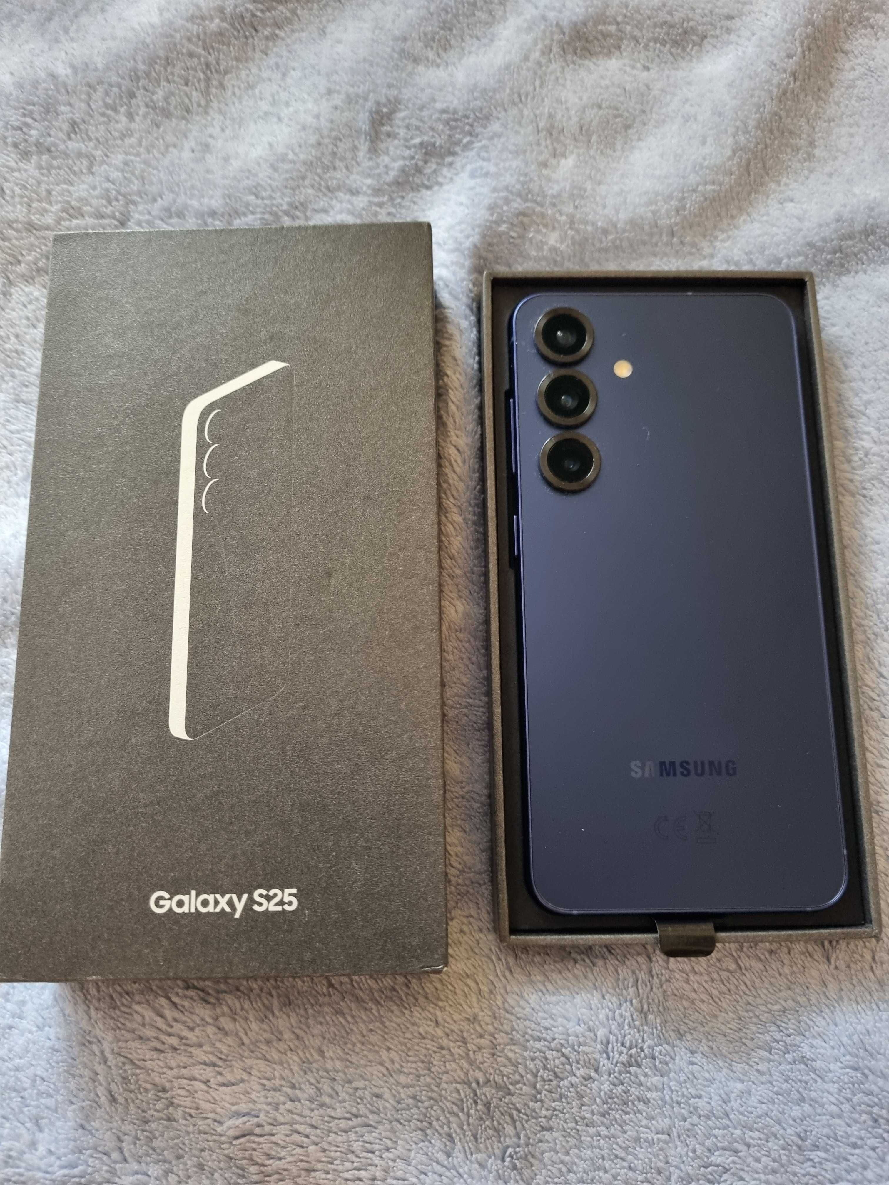 Samsung Galaxy S25 z pojemnością 128 Gg