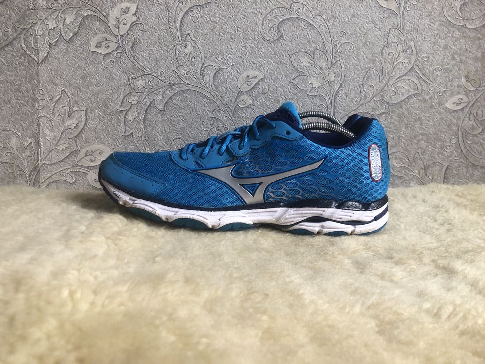 Як нові, кросівки Mizuno Wave для волейболу бігу залу 42,5 42 27 26,5
