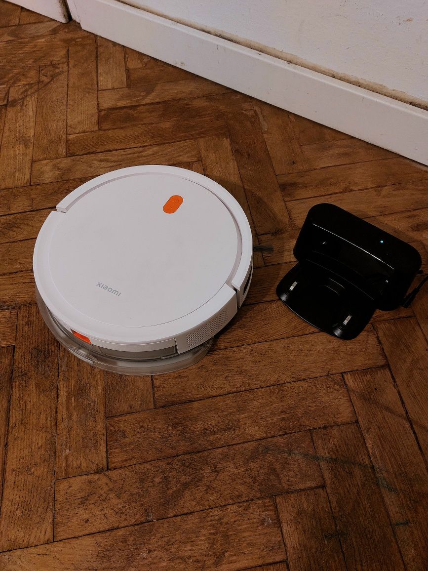 Robot sprzątający Xiaomi Robot Vacuum E5 Biały Stan Super