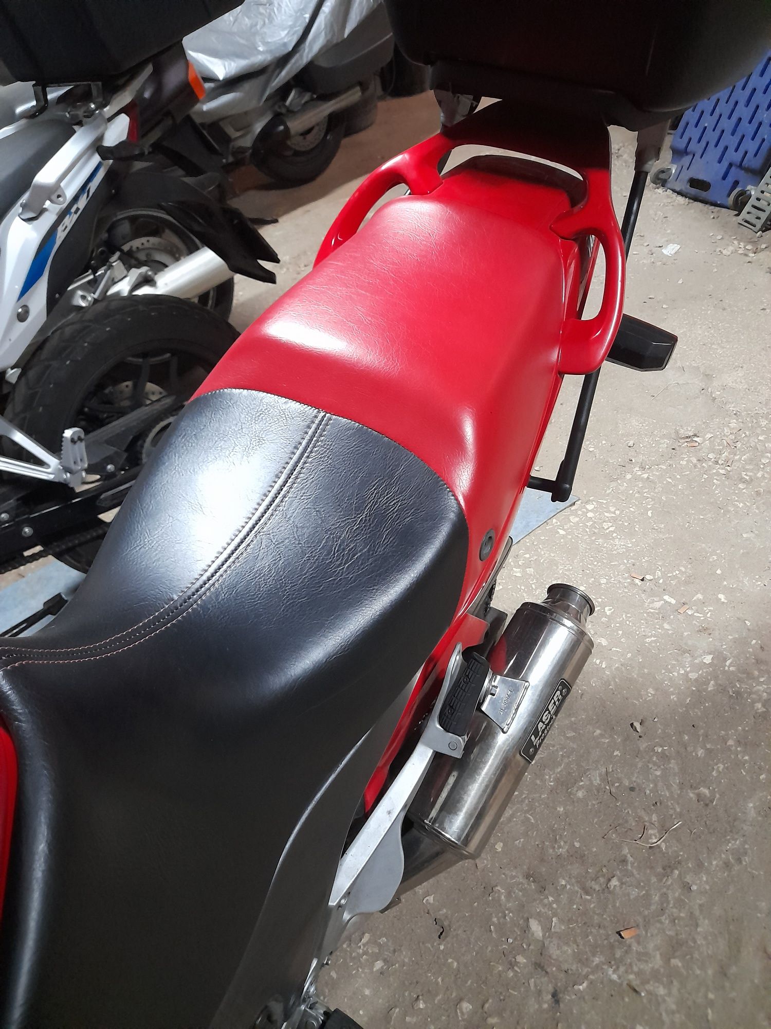 Yamaha TDM 850 3vd Isenta selo
