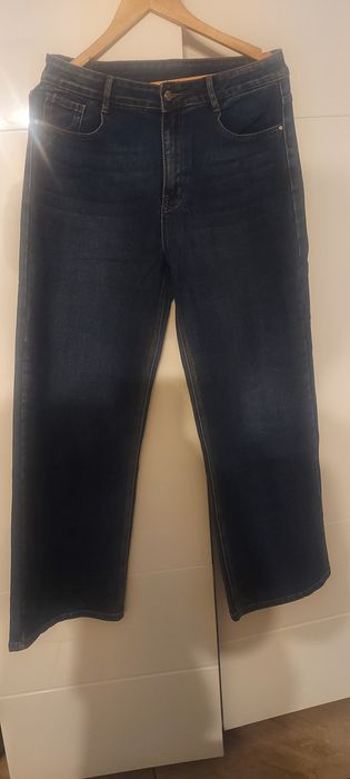 Granatowe spodnie szwedy jeans