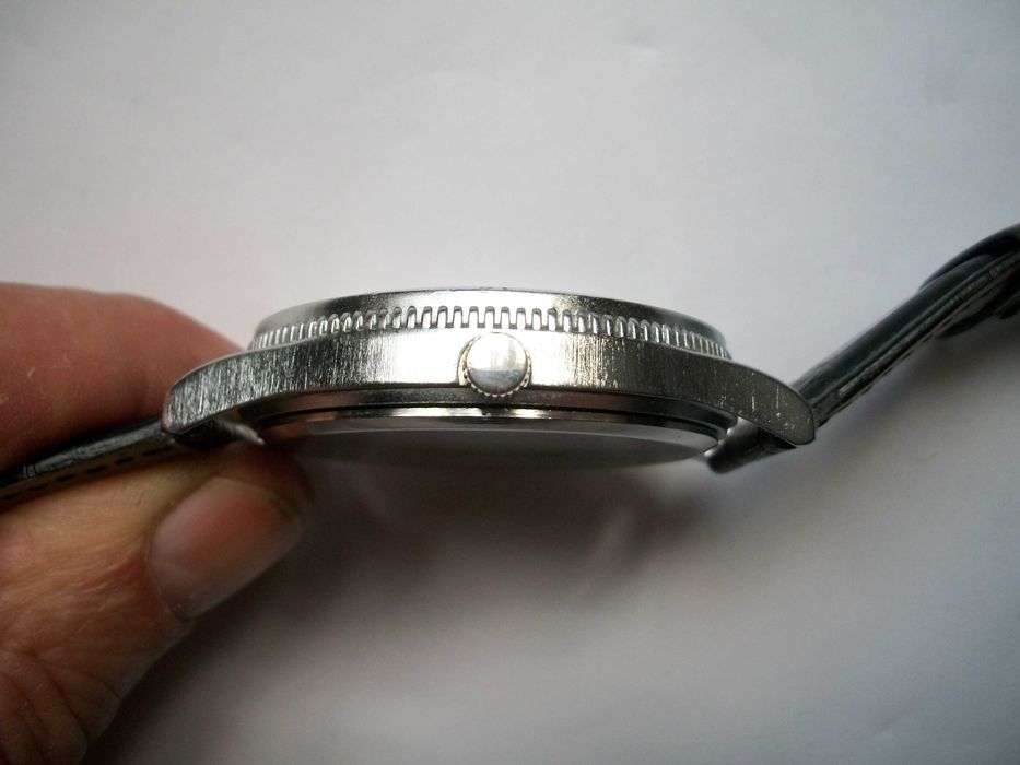 винтажные  часы Tavistock & Jones  кожаный ремешок 45 мм.