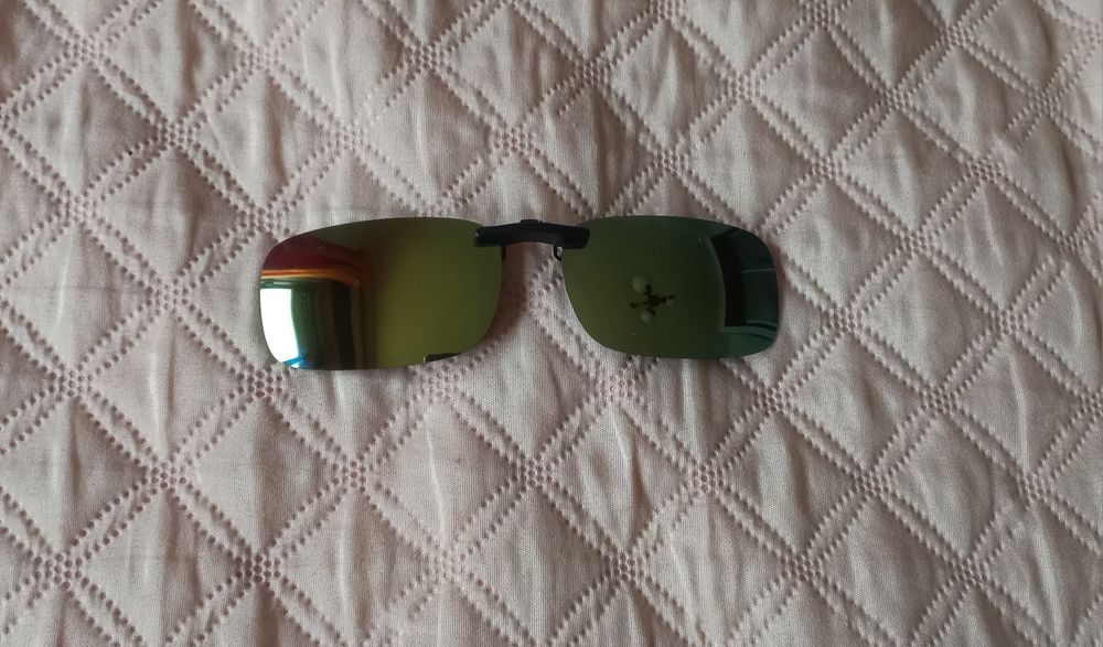 Lentes Sol Verdes com Clip
