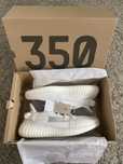 Adidias Yeezy 350 Bone