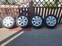 Oryginalne felgi aluminiowe Volkswagen z oponami 205/55R16 lato