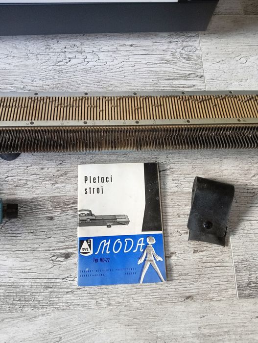 Maszyna do robienia swetrów