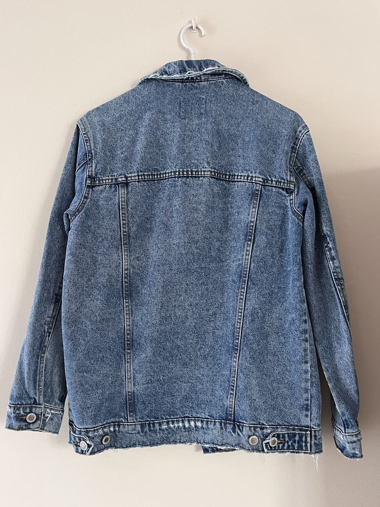 Jeansowa kurtka z bershka