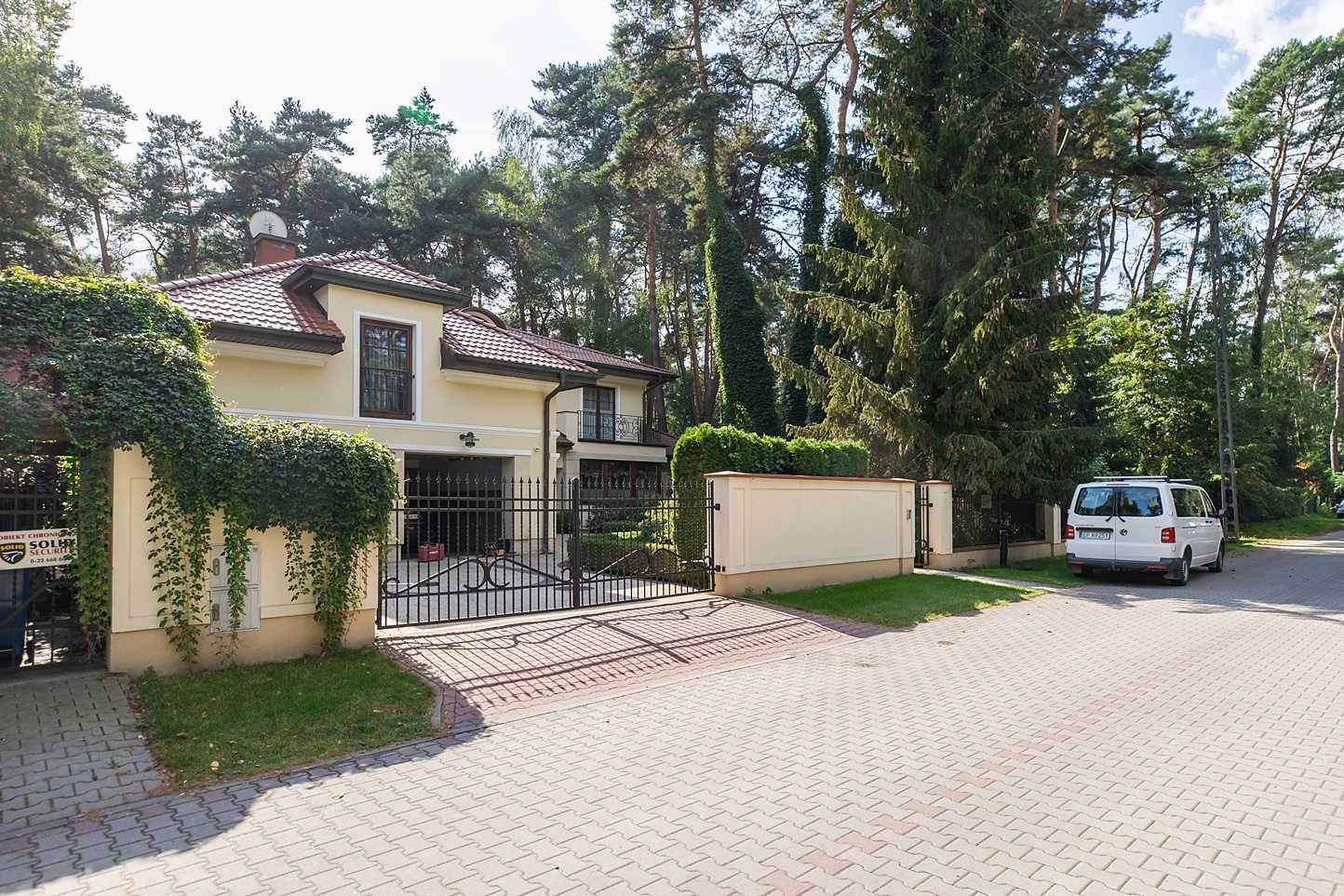 Продаж будинку Варшава,Польща. Район Магдаленка
