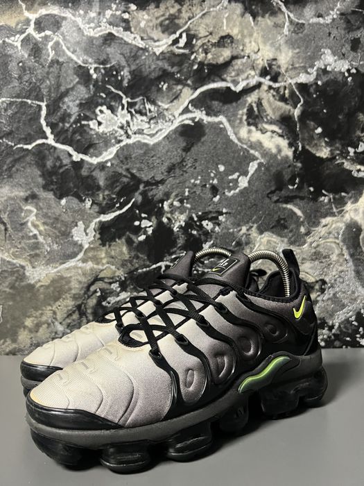 Кросівки чоловічі Nike Air Vapormax Plus 40р