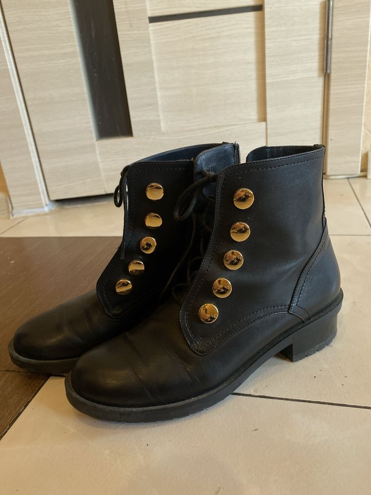 Продам фірмові сапожки Fellini шкіра 38 розмір
