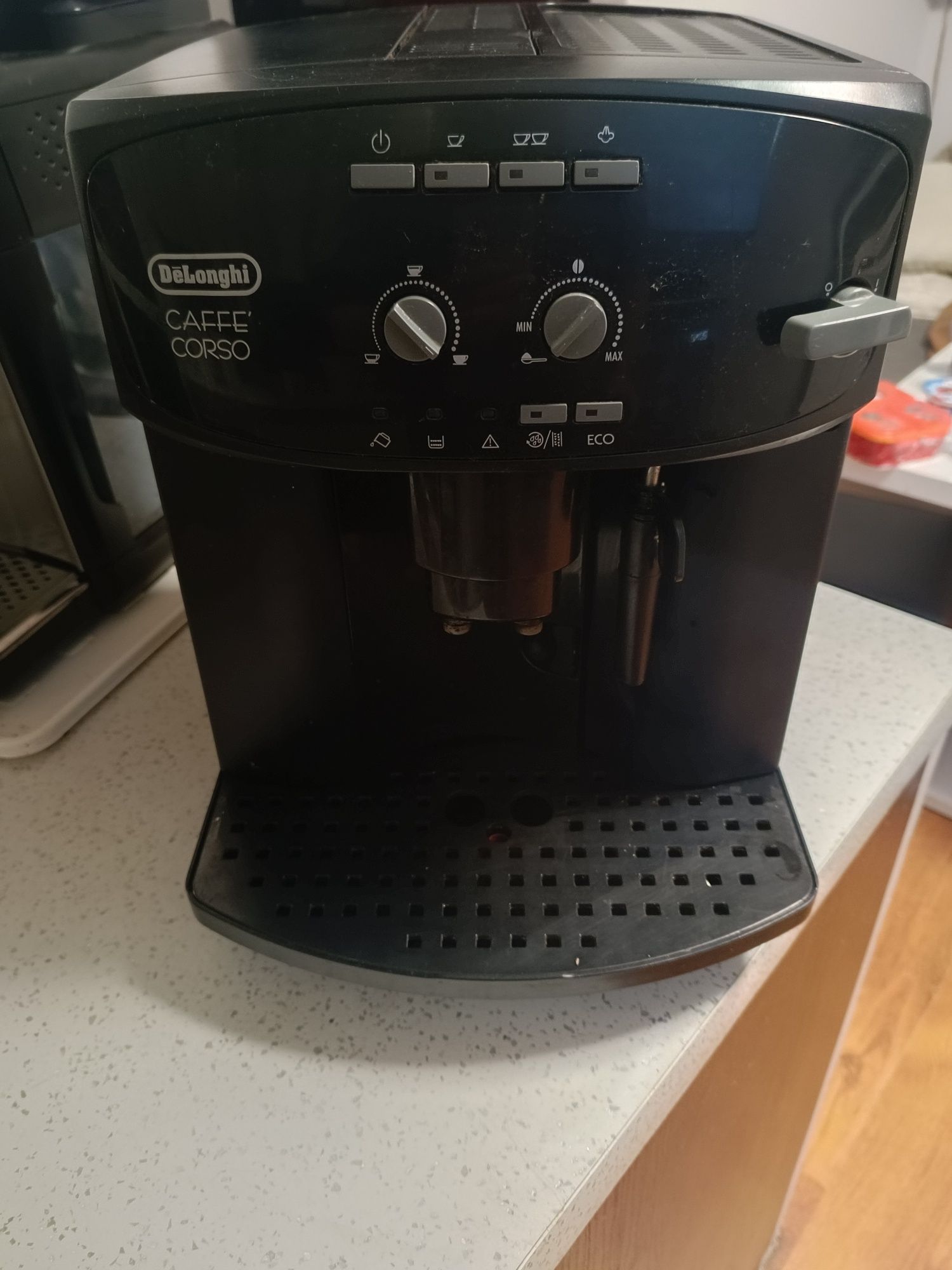 Ekspres DeLonghi Esam 2600