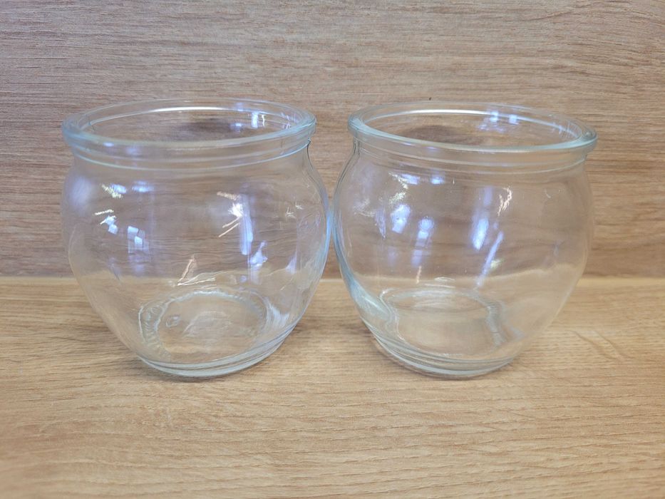 Pojemnik szklany z drewnianą pokrywą, pojemniki po świecach różne