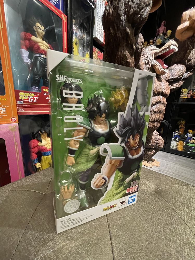 Sh Figuarts Broly e Goku Black e Goku Special Jump 50th