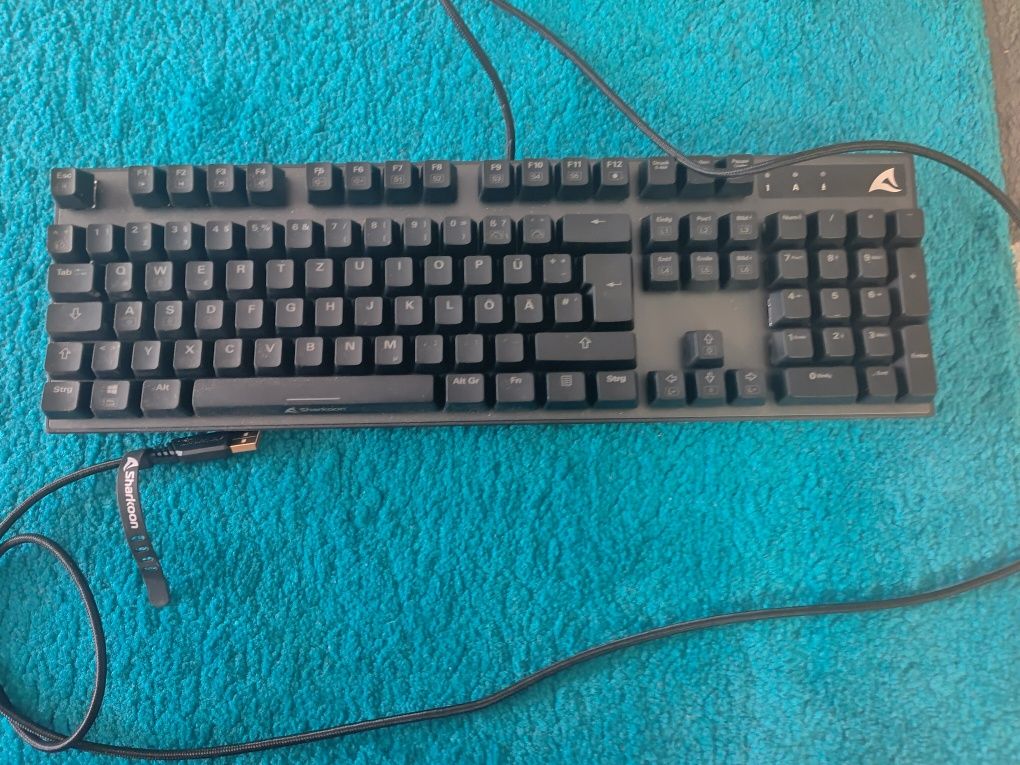 Klawiatura do komputera laptopa telewizora Sharkoon Skiller SGK20