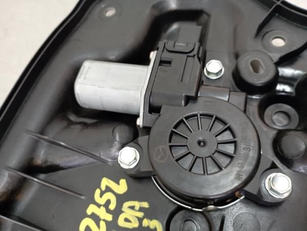 Elevador vidros trás esquerdo MAZDA CX-3 (DK)