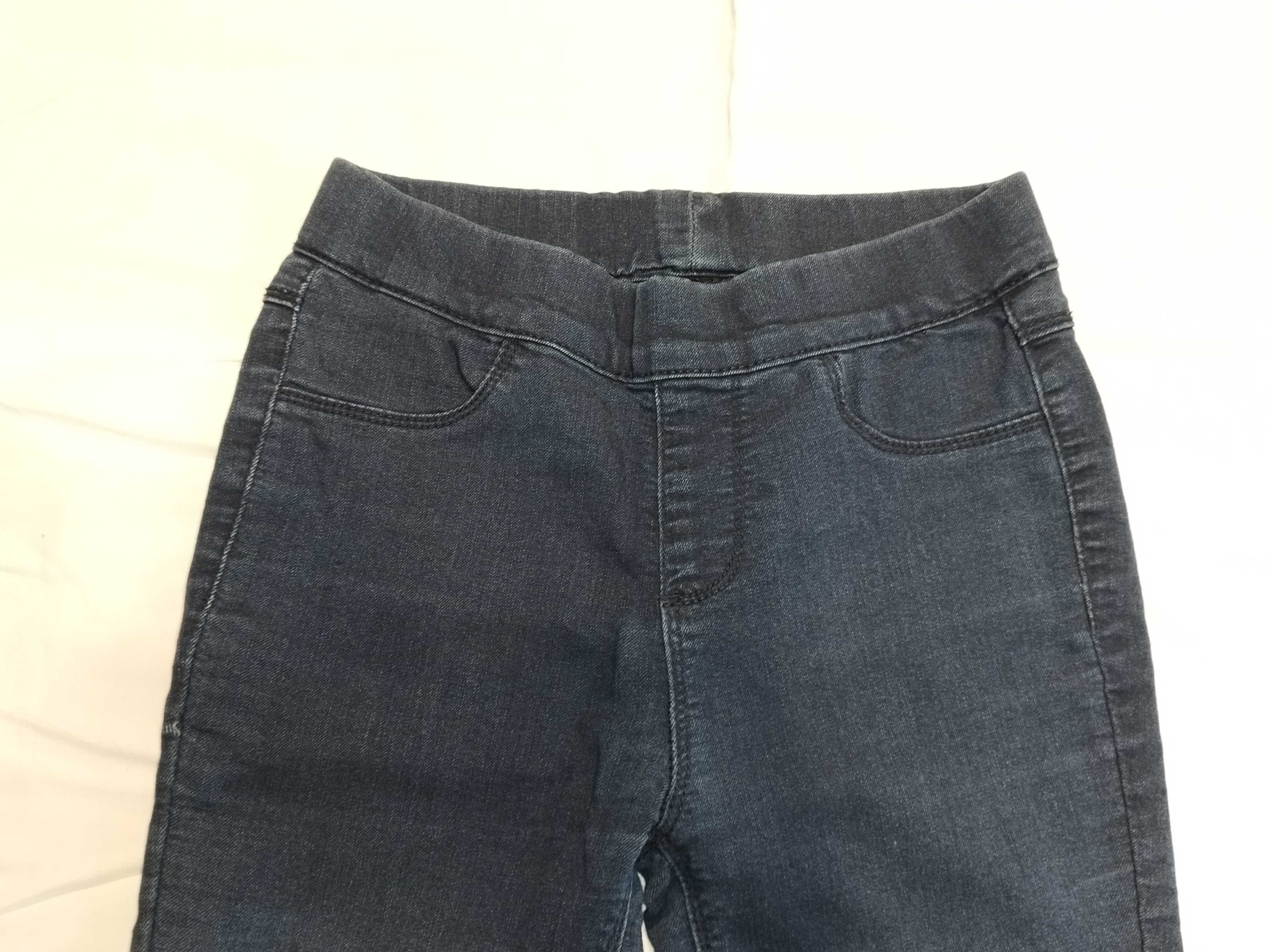 granatowe damskie jeansy