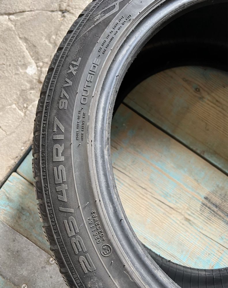 Nokian WR A4 235/45 R17 97V XL