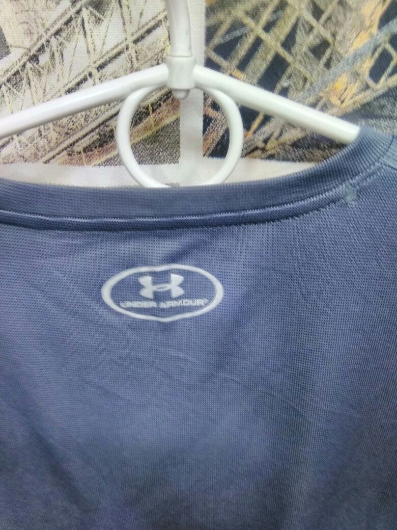 Under Armour Heatgear Loose t-shirt koszulka z USA