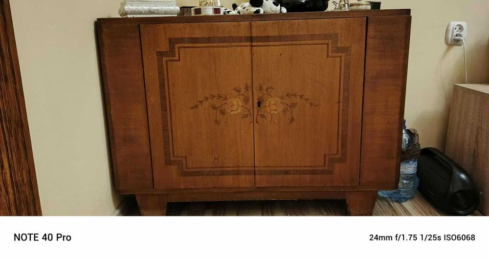 Antyki , meble  komoda i kredens