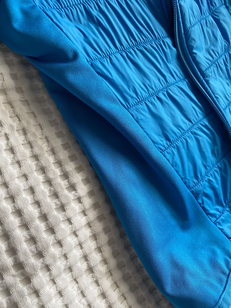Niebieska kurtka sportowa dla dziecka 133-142
