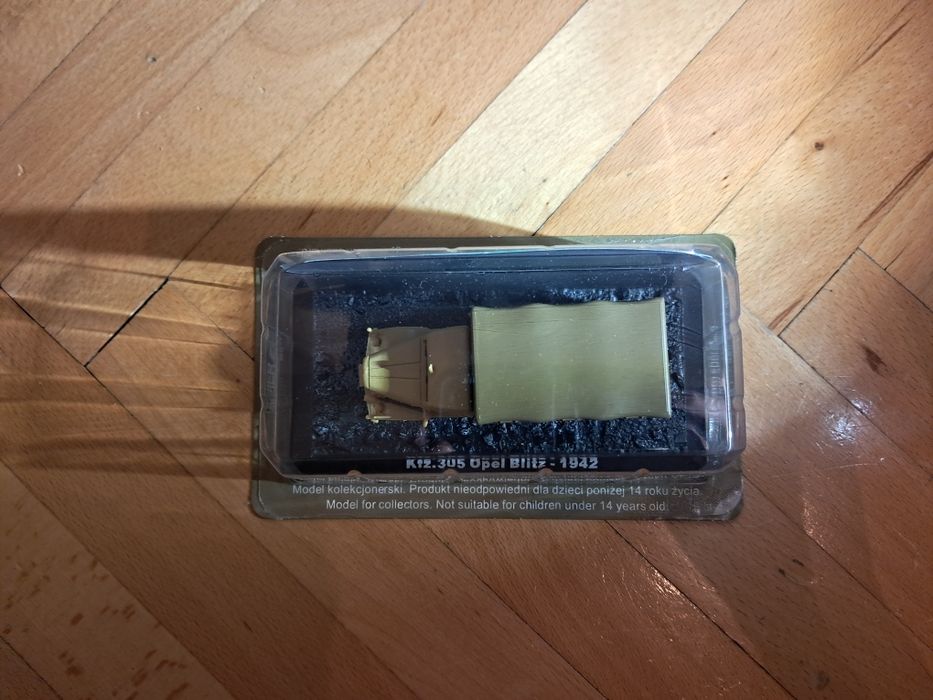 Model czołgu Kfz.305 Opel Blitz - 1942 w skali 1:72