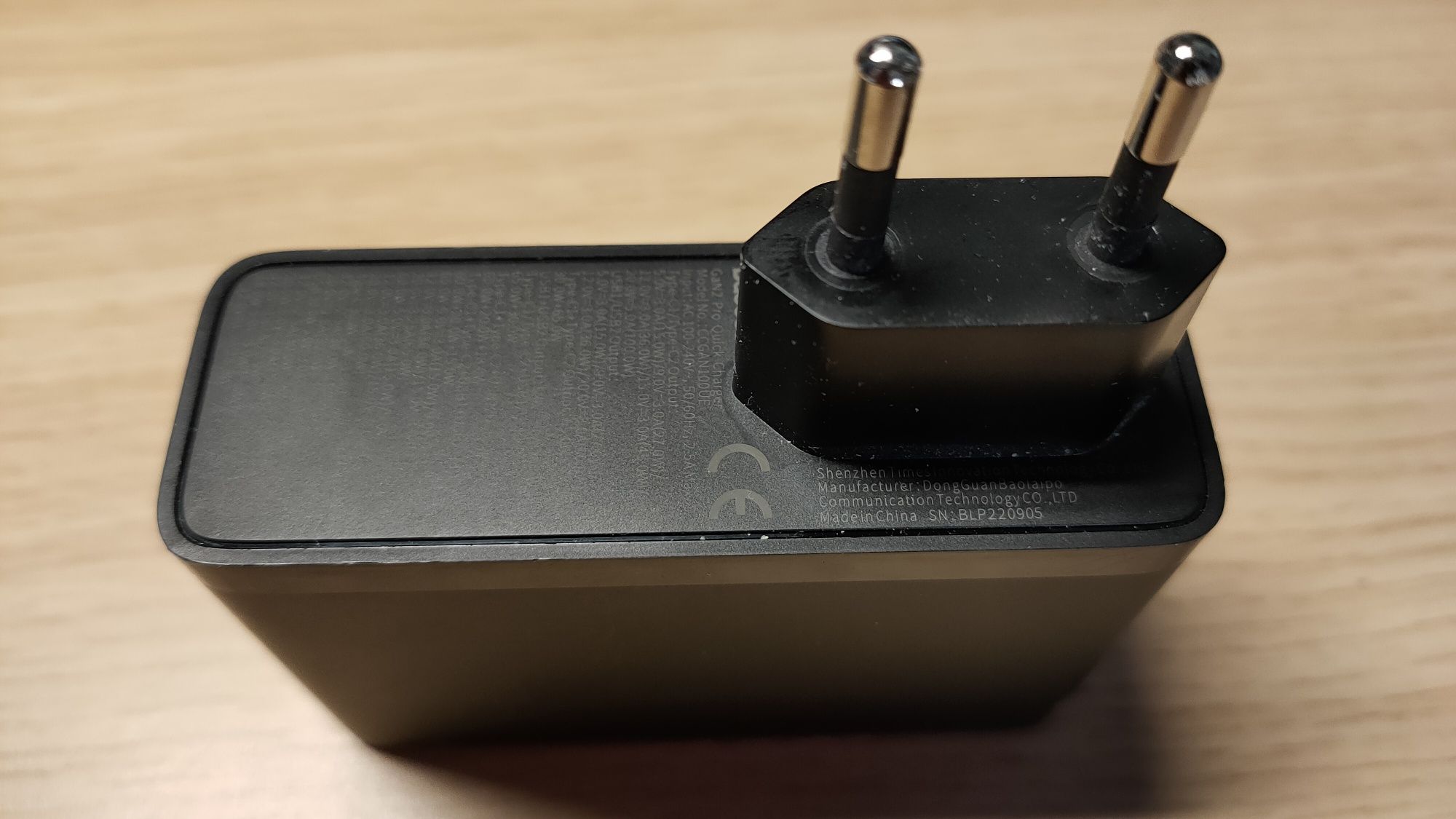 Szybka, mocna ładowarka Gran 100W,  2x USB A , 2x USB C jak nowa. Base