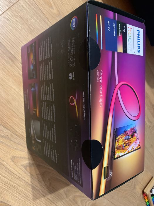 Philips Hue White and Colour Ambiance Play gradient  65"