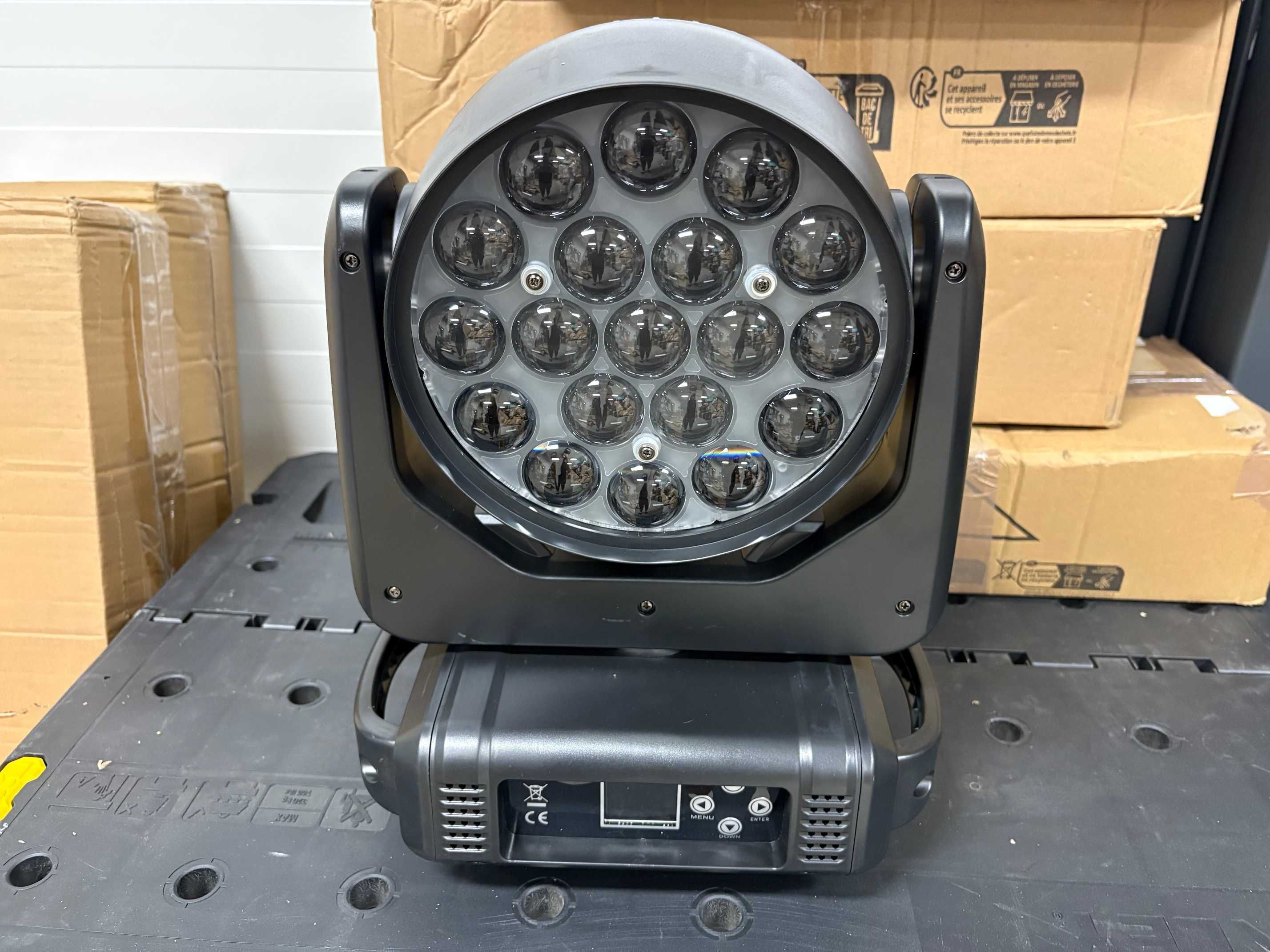 UKING Głowa ruchoma WASH DJ 36x10W RGBW Zoom Beam Wash DMX512 ZQ02253