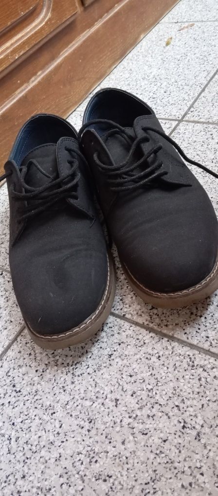 Sapatos de homem 41