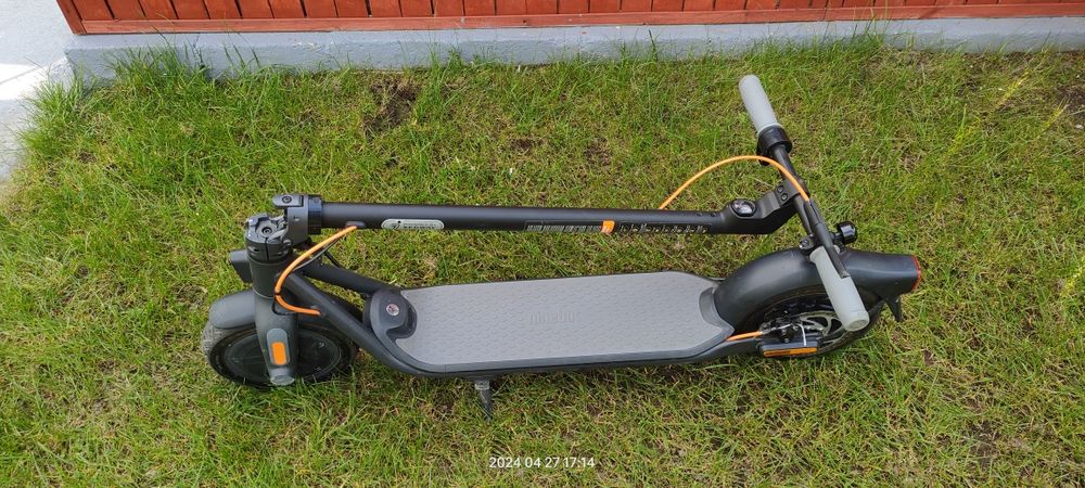 Hulajnoga Segway NINEBOT f30e