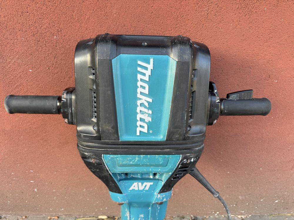 Młot dłutujący Makita HM1812 rok produkcji 2021r. Lombard Łódź.