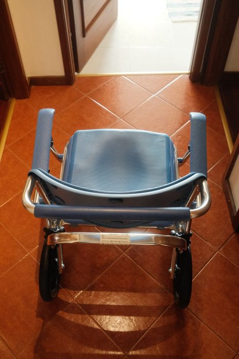 Cadeira de banho dobrável - Blue Care