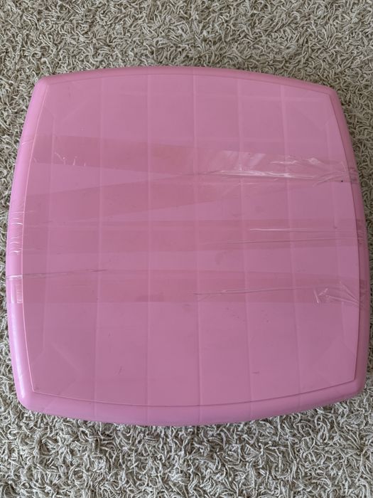 Стол дитячий рожевий дитячі меблі