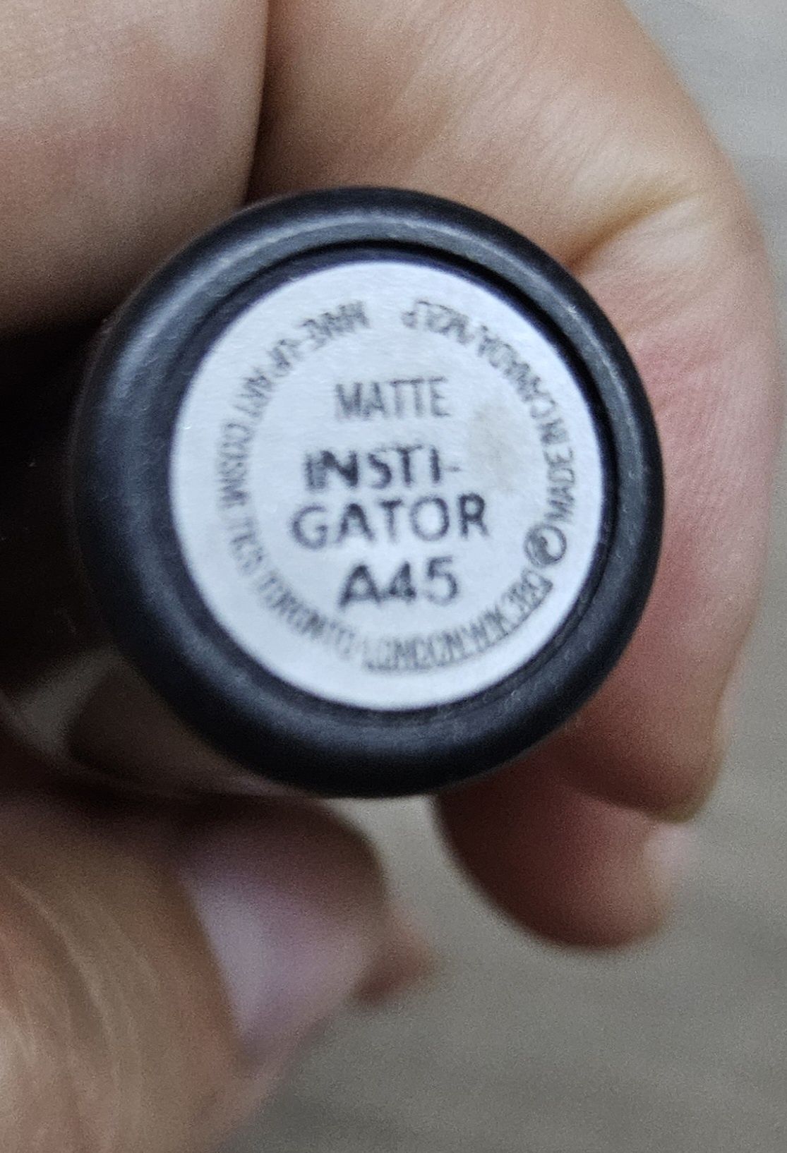 Mac instigator makijaż szminka
