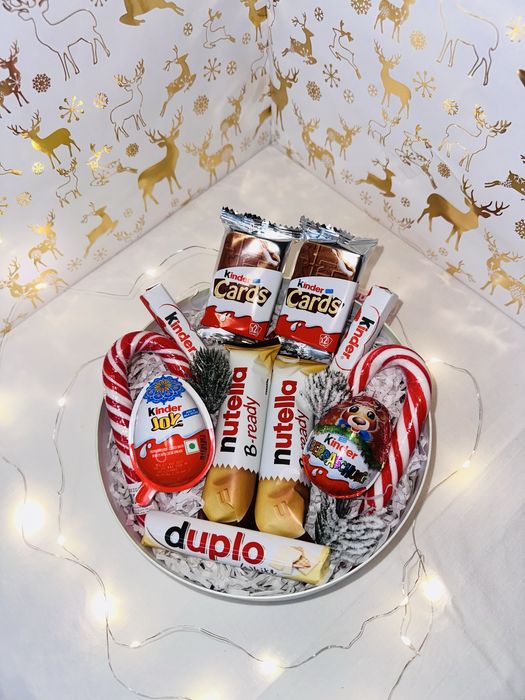 Подарункові Новорічні бокси/ СОЛОДКІ НАБОРИ KINDER ТА NUTELLA