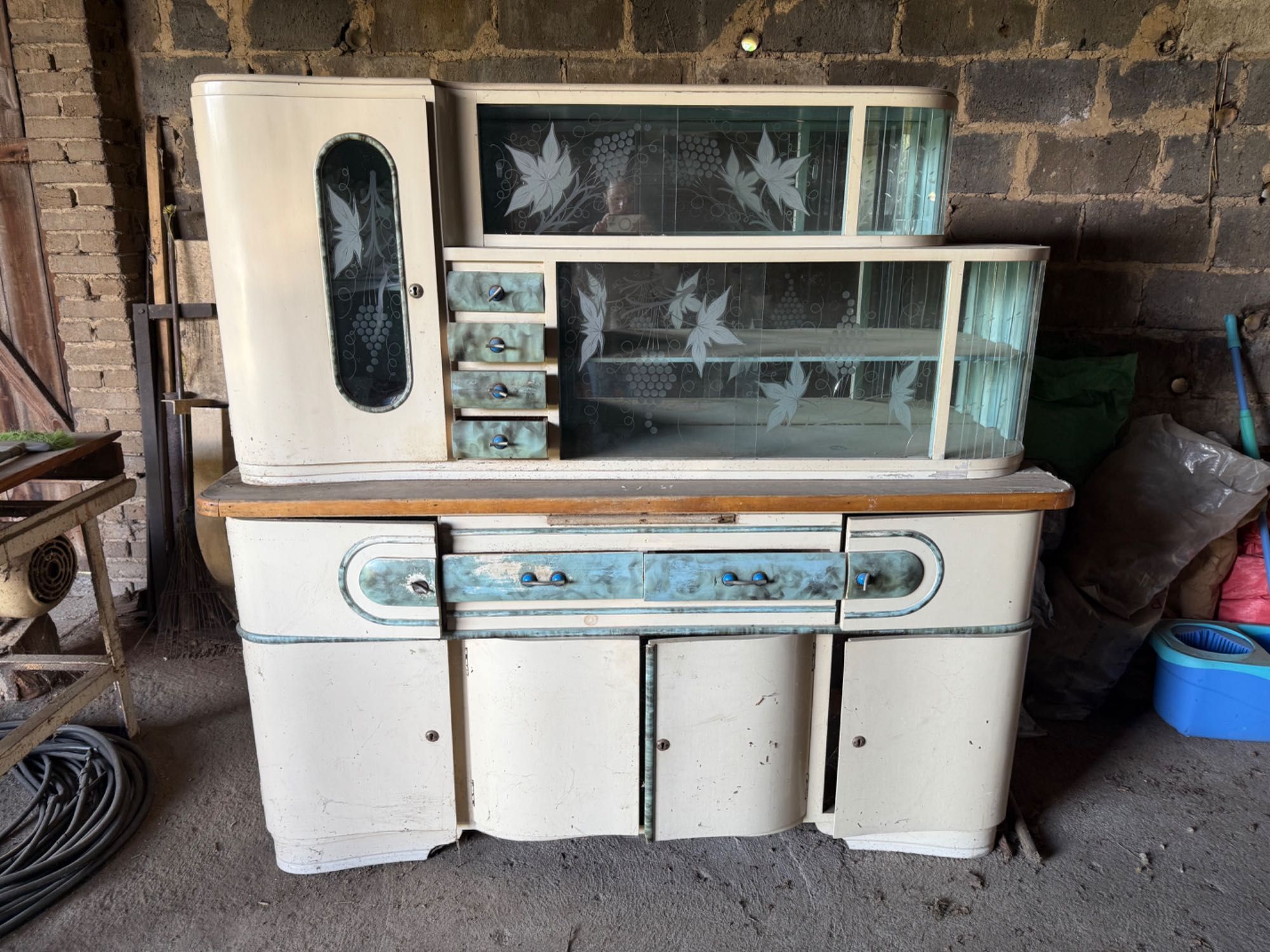 Stylowy kuchenny kredens vintage z lat 50/60. – oryginał
