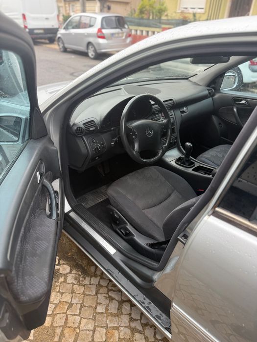 Mercedes C220 Avantgarde Ano 2003
