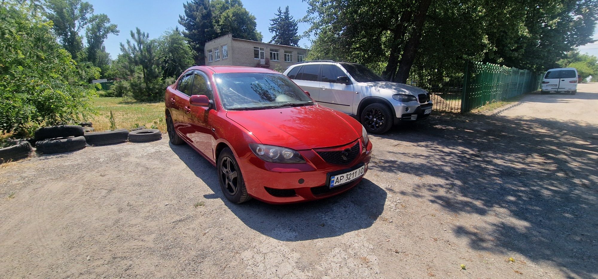 Мазда 3 2004 г.в автомат газ.бенз
