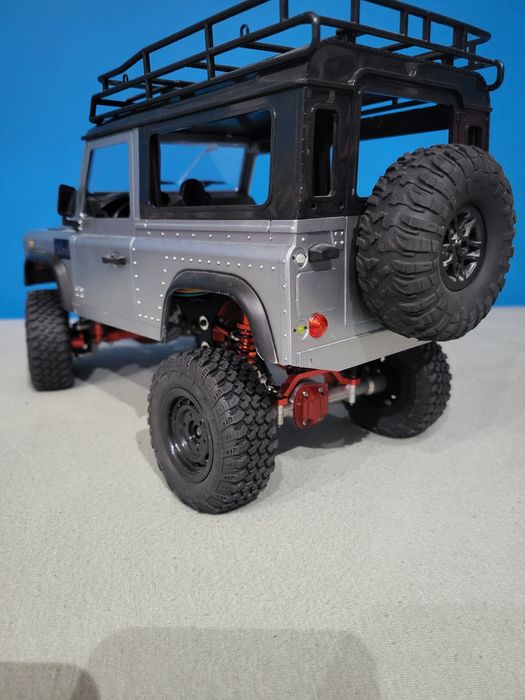 Model RC crawler mn98 land Rover defender