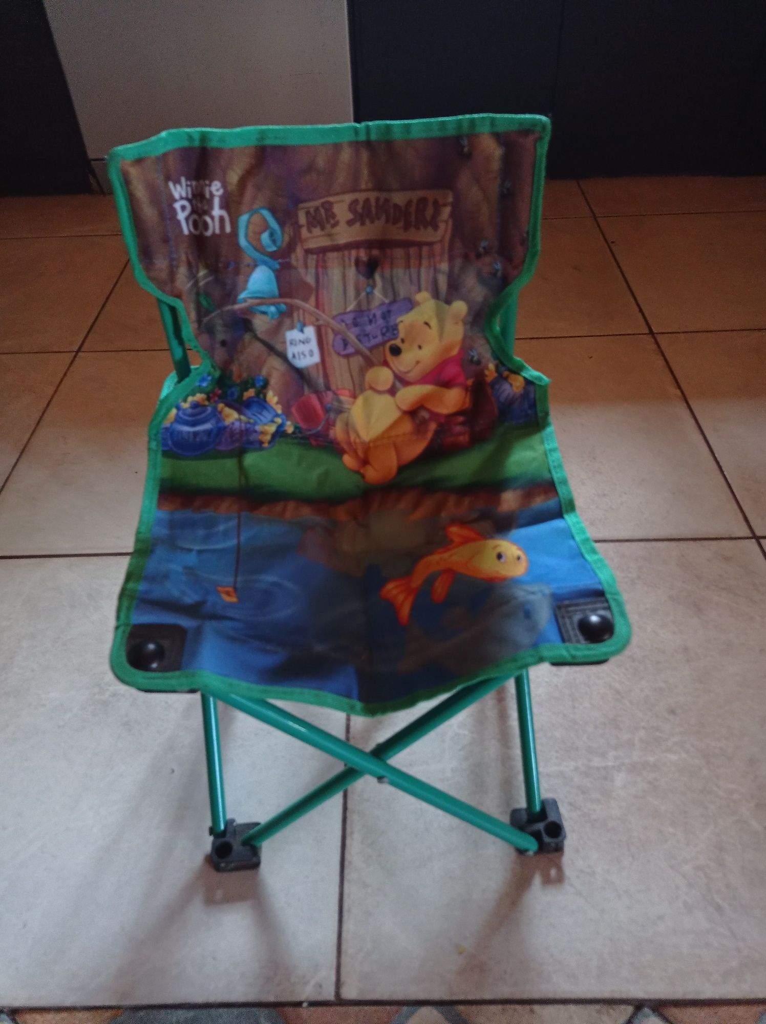 Krzesełko rozkładane Disney Kubuś Puchatek dla dziecka